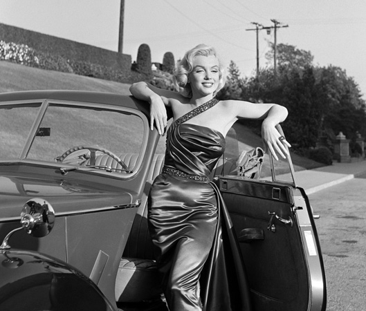 Хельмут НЬЮТОН (Helmut Newton), Фрэнк ВОРТ (Frank Worth) - Фрэнк Ворт. Marilyn Monroe, Million Dress Door